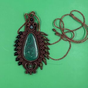 Elegant Green Pendant Necklace